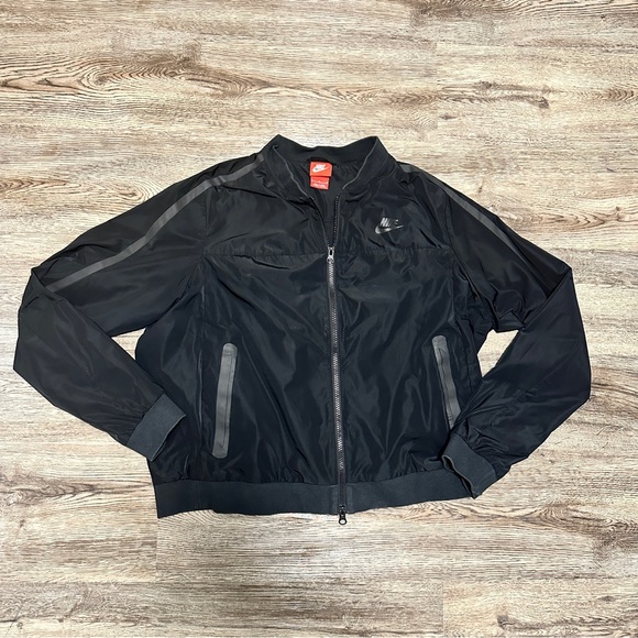 Nike Bonded Bomber Jacket in Black - Picture 12 of 13